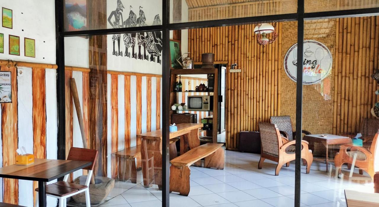 Latansa Homestay บันยูวังงี ภายนอก รูปภาพ
